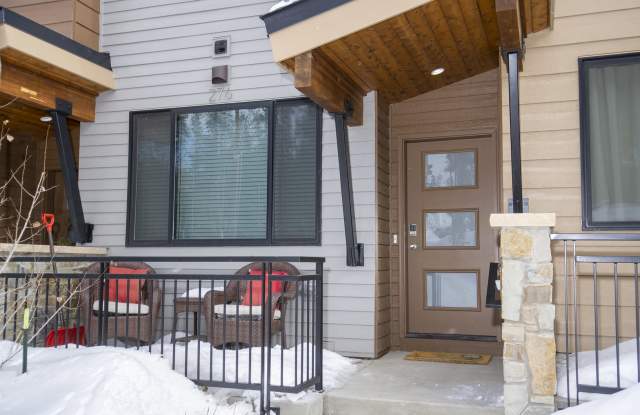 276 Lions Gate Drive Gallery 2