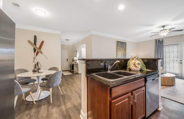 Alcove Garner Apartments Gallery 4