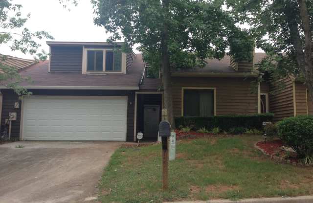 ***BACK ON THE MARKET****LIVING HERE WILL ENVY YOUR FRIENDS! LARGE 3- BEDROOM 2.5 BATH TOWNHOME photos photos