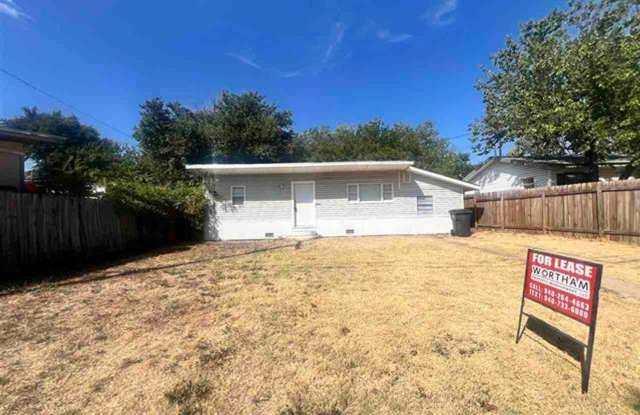 3/1 in Floral Heights photos photos