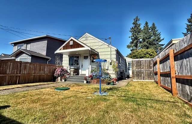 2229 Eastview Avenue Northeast photos photos