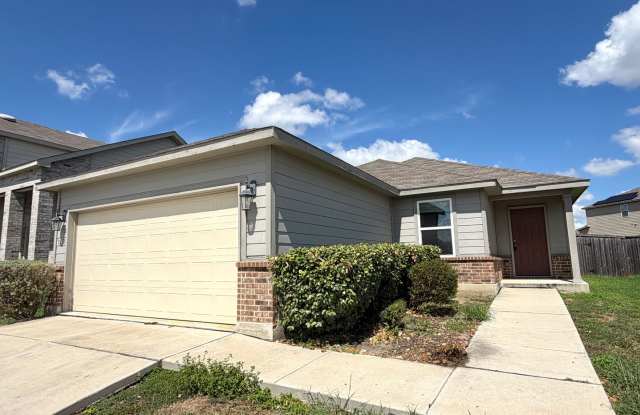 3 bed 2 bath 1234 sqft Gallery 1