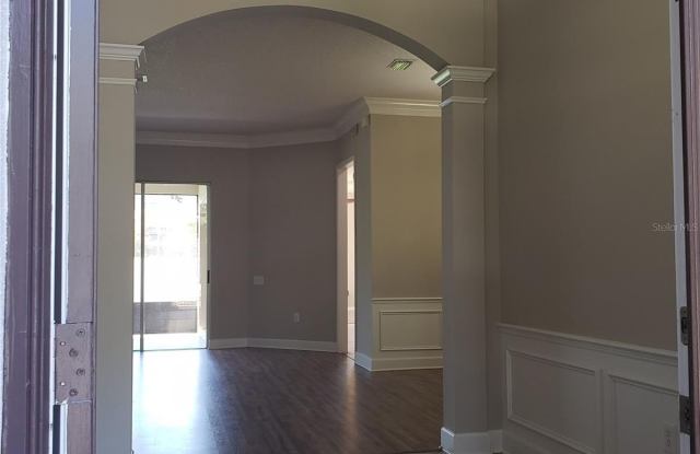 25638 FERDINAND Court Gallery 4