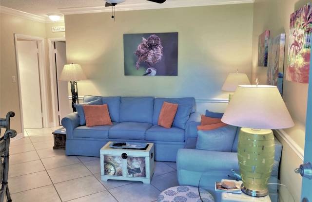 AVAILABLE  August 1-2026.....Nice One Bedroom $1,750/month Centrally Located on Marco Island... Gallery 4