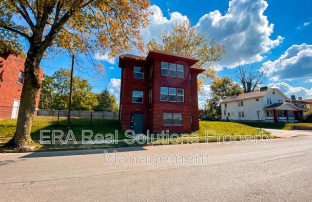 1106 Oakwood Avenue photos photos