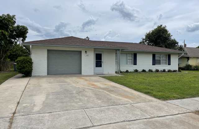 565 Hanover Drive - 565 Hanover Drive, Titusville, FL 32780