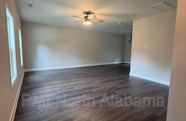 1711 Golf Club Lane Gallery 3