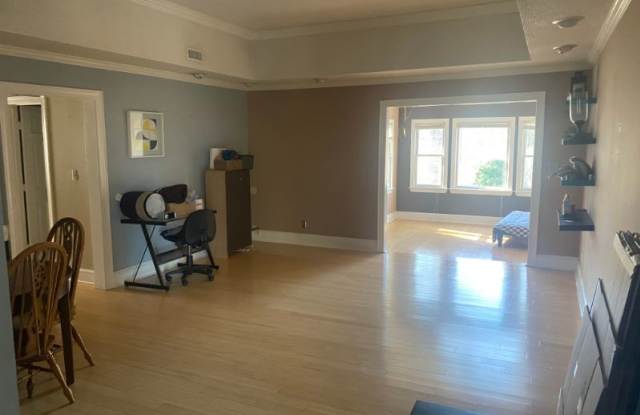 4031 Cranford Dr C Gallery 2