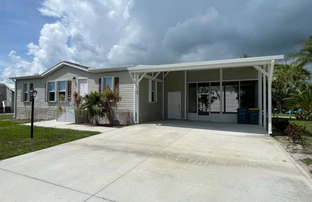Nice 3 Bedroom 2 Bath Home Built in 2021 Available Long Term! - 907 Barefoot Boulevard, Micco, FL 32976