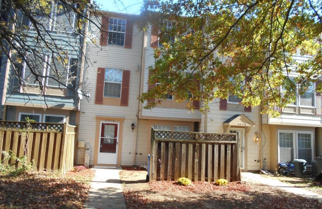3216 TAPESTRY CIRCLE - 3216 Tapestry Cir, Fairland, MD 20904