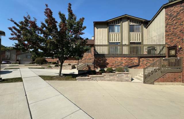 40 Portwine Road - 40 Portwine Road, Willowbrook, IL 60527
