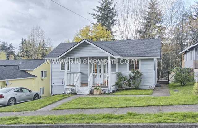 3 Bed, 1 Bath Home with Primary on Main Plus Bonus Room - 5319 Northeast 22nd Avenue, Vancouver, WA 98663 3 Bed, 1 Bath Home with Primary on Main Plus Bonus Room - 5319 Northeast 22nd Avenue, Vancouver, WA 98663