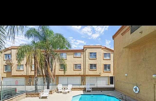 6921 Hazeltine Ave UNIT C Gallery 3