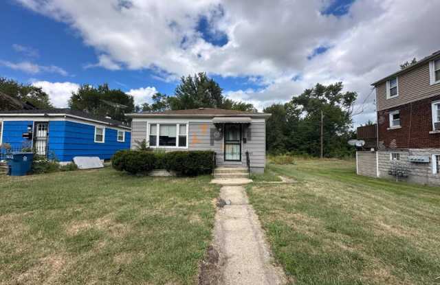 1246 W 17th Ave photos photos