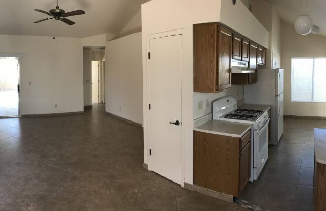 2760 W Daffodil Place Gallery 3