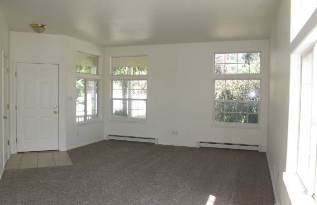 Available Now! All one level home! Gallery 3