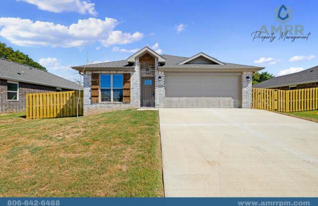 New Beginnings Start at AMRR - Spacious 4-Bedroom Home in Pea Ridge Gallery 1