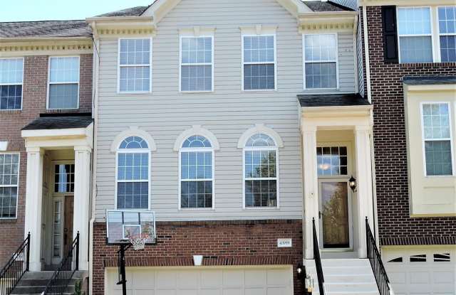 43959 LORDS VALLEY TERRACE - 43959 Lords Valley Terrace, Ashburn, VA 20147