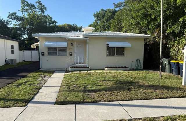 214 SW 7th St - 214 Southwest 7th Street, Dania Beach, FL 33004