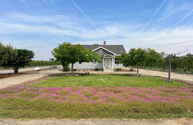 Adorable Country Home For Rent photos photos