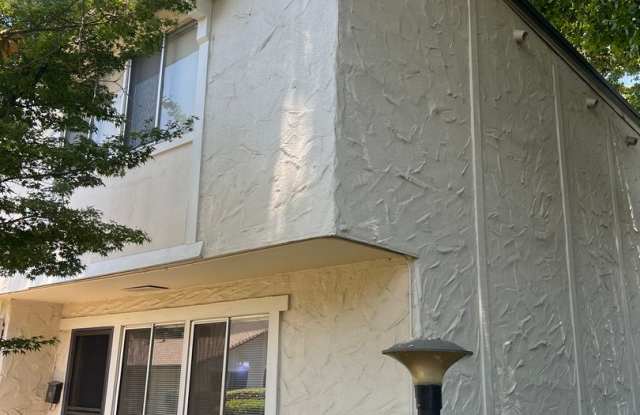 SPACIOUS 3 BEDROOM CONDO!! photos photos