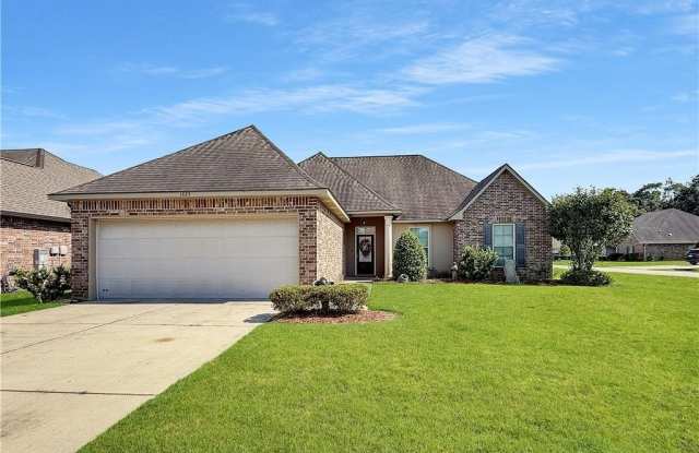 1825 JUSTIN Drive Gallery 1