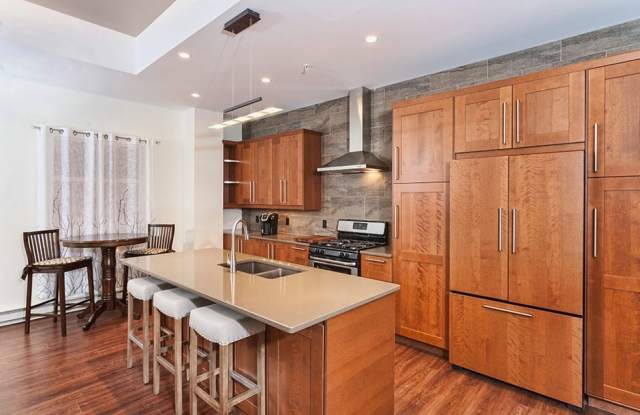 Stunning, Furnished Wieland Block Condo Downtown Duluth**Available Now! - 26 East Superior Street, Duluth, MN 55802