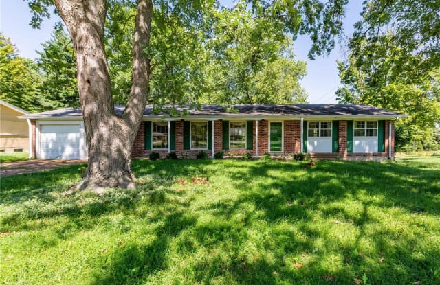 12777 Mason Manor - 12777 Mason Manor Road, Creve Coeur, MO 63141