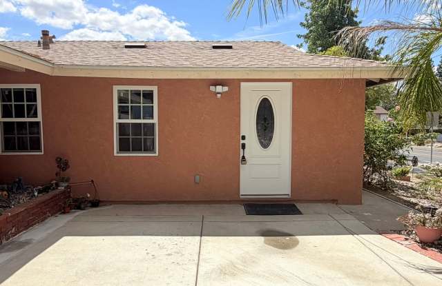 COZY 2BEDROOM IN THE HEART OF CLAREMONT photos photos