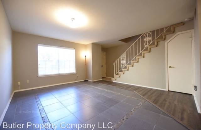 7710 B Royal Lane Gallery 2