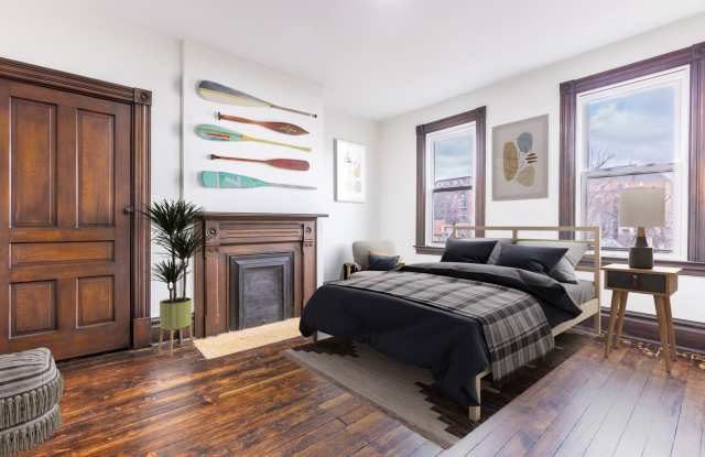 AVAILABLE NOW - Spacious home w/ Patio in Mt. Washington! photos photos