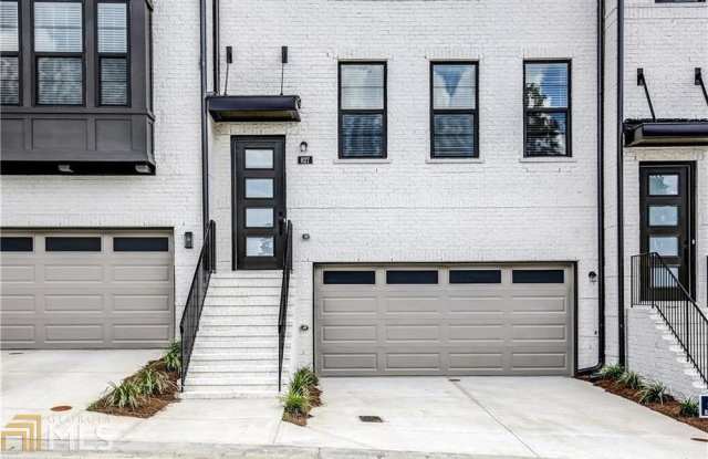 827 Stone Ridge Ln Gallery 3