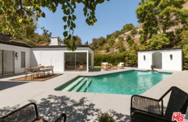 936 Chantilly Road Gallery 1