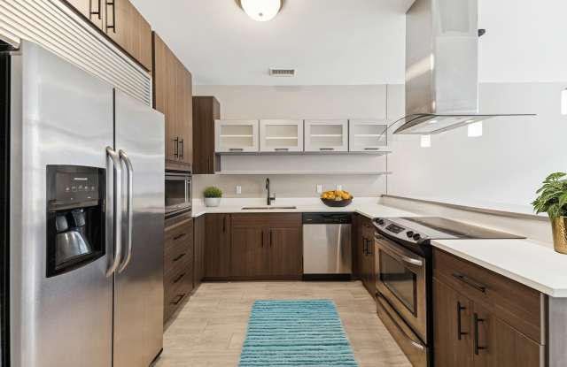 Crocker Park Living Gallery 3