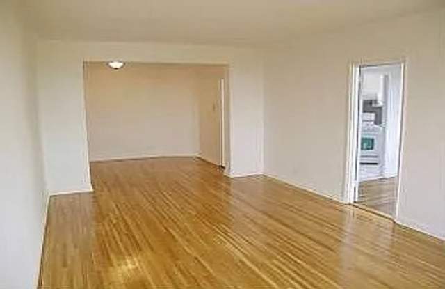 12325 82nd Ave photos photos