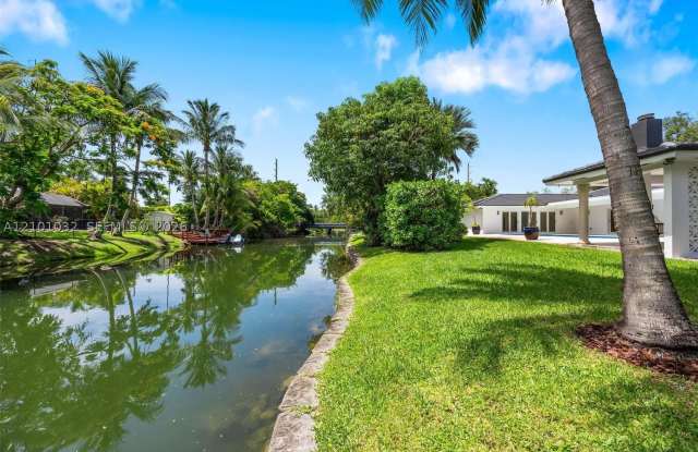 14321 SW 78th Ct Gallery 2