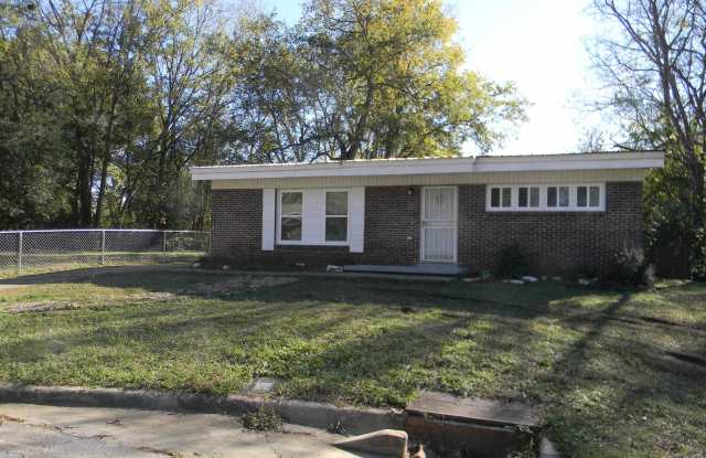 1201 RAYFIELD DRIVE Gallery 1