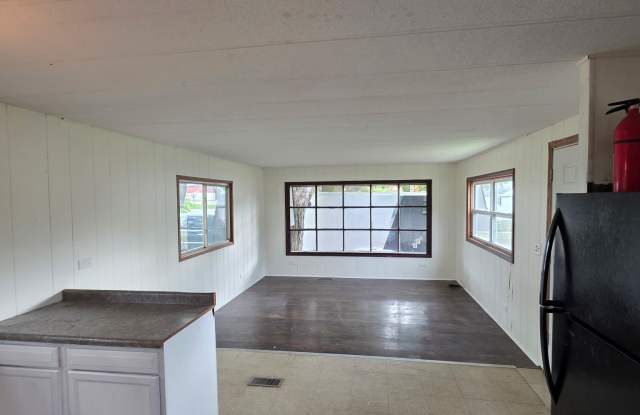 10561 N Loomis Rd photos photos