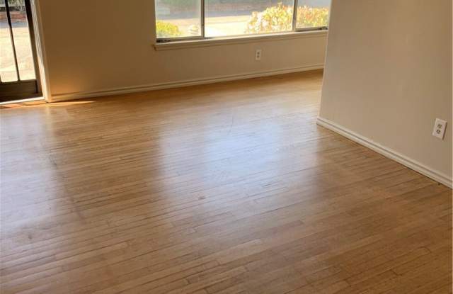 211 S Baldwin Avenue Gallery 2