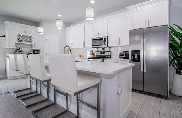 3010 ELDRON BOULEVARD SE Gallery 2