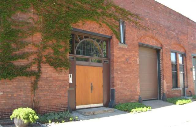 24 Essex Street - 24 Essex Street, Buffalo, NY 14213