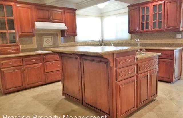 18922 Gregory Ln. Gallery 4