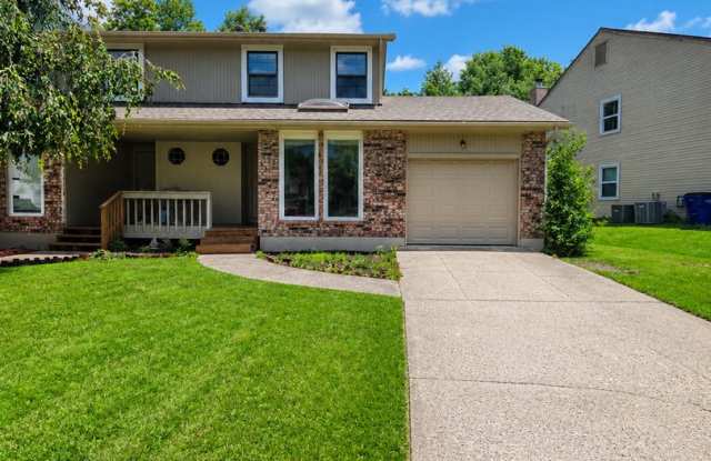 Coming soon: Spacious 3BR Duplex with Two Living Areas photos photos
