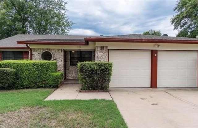 720 E Mission Street - 720 East Mission Street, Crowley, TX 76036