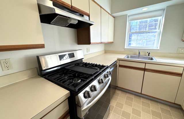 144 Lake Shore Rd photos photos