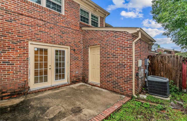 Courthouse Green - 404 Hustings Lane, Newport News, VA 23608
