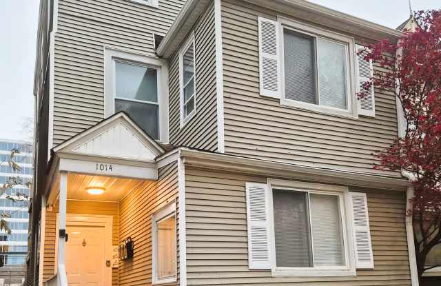 1014 Garnett Pl photos photos