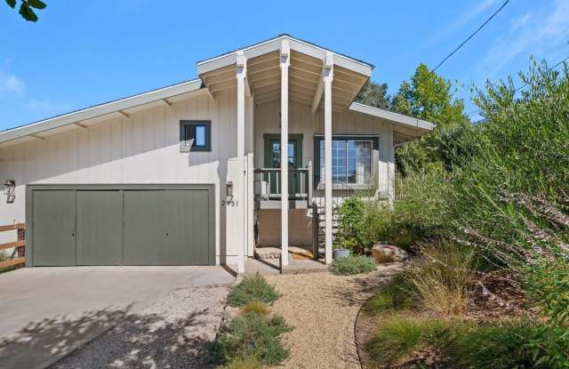 2455 Lucca Avenue photos photos