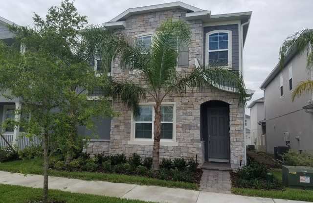 Gorgeous 3-Bedroom, 2.5-Bathroom Home w/Study or 4th Bedroom in Winter Garden Gallery 1