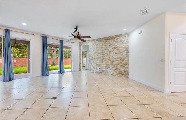 5050 WHITEWATER Way Gallery 4